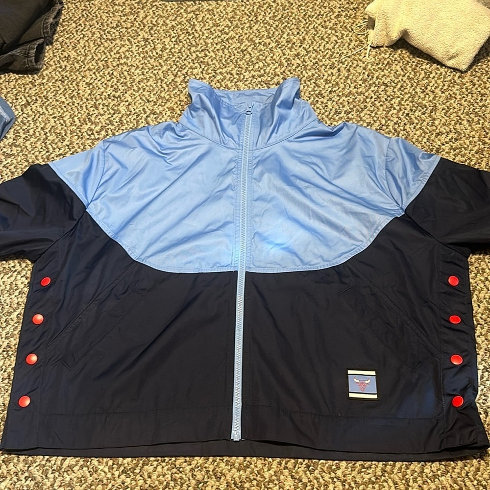 Women’s NBA/Nike Chicago bulls jacket